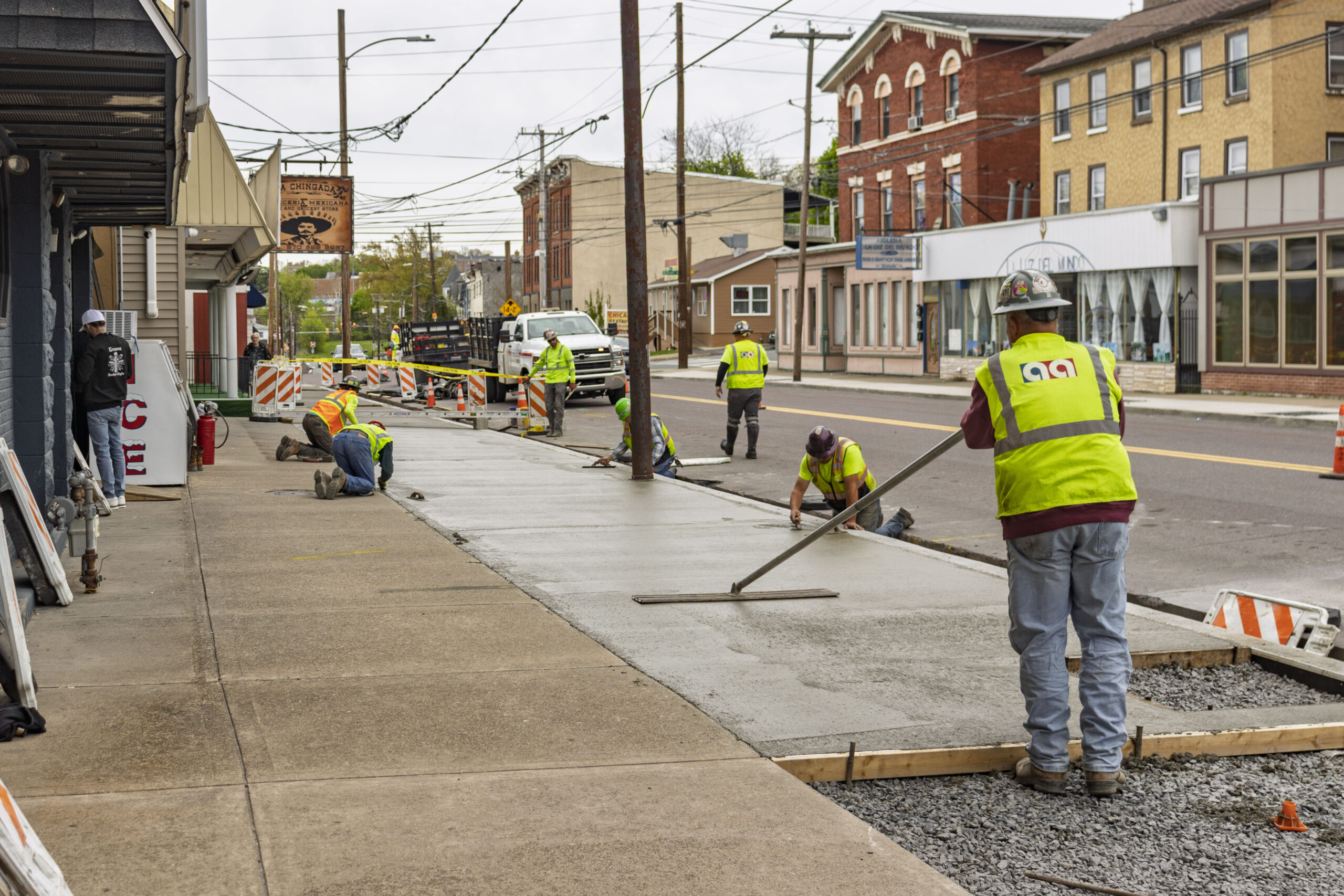 streetscape Avenue wall repair slide 3